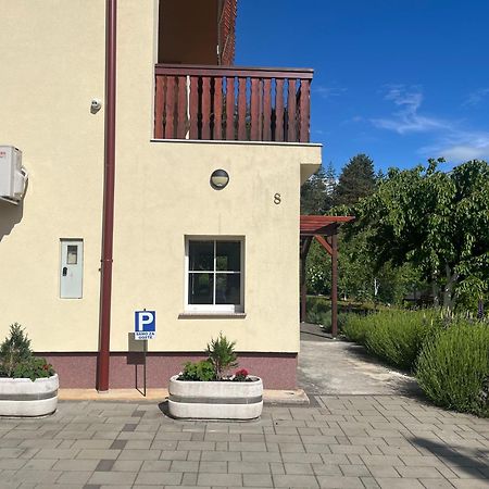 Apartman Korina Otočac Exterior foto