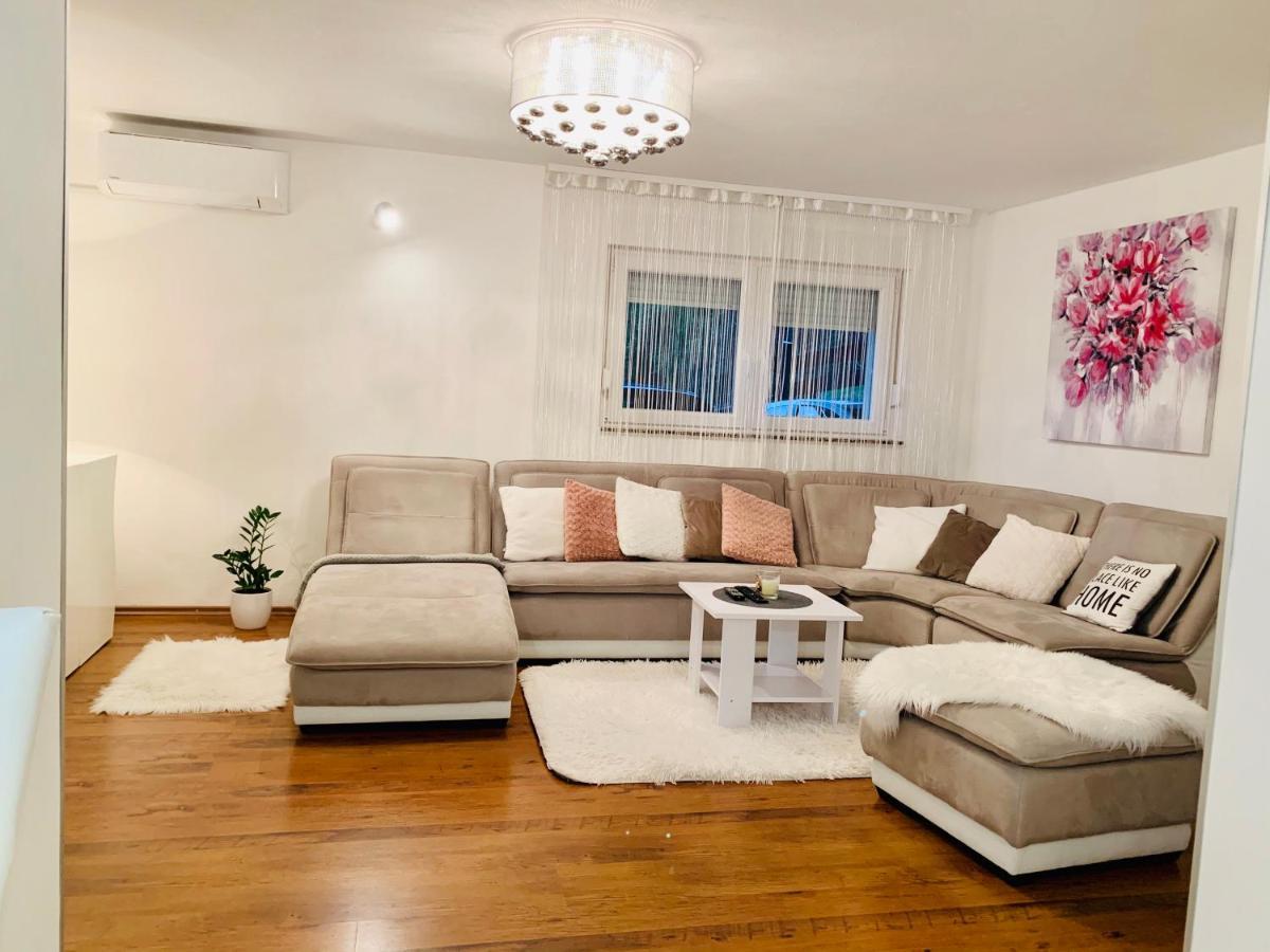 Apartman Korina Otočac Exterior foto